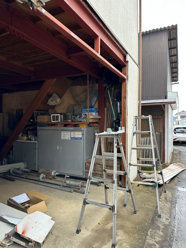 T邸シャッター施工中①.JPG